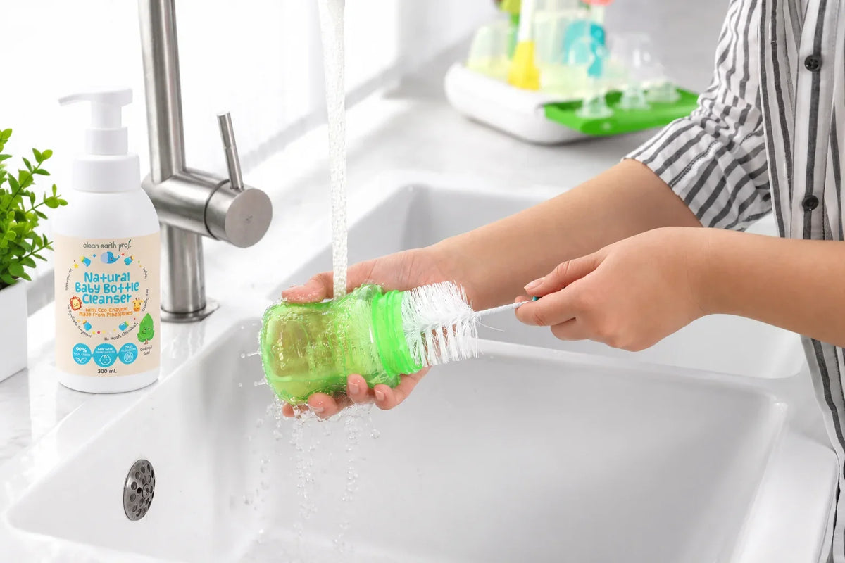 The Busy Parent’s Guide to Easier Baby Bottle Cleaning